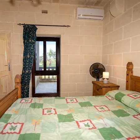 Casa vacanze Ta' Rozi 5 Bedroom With Private Pool